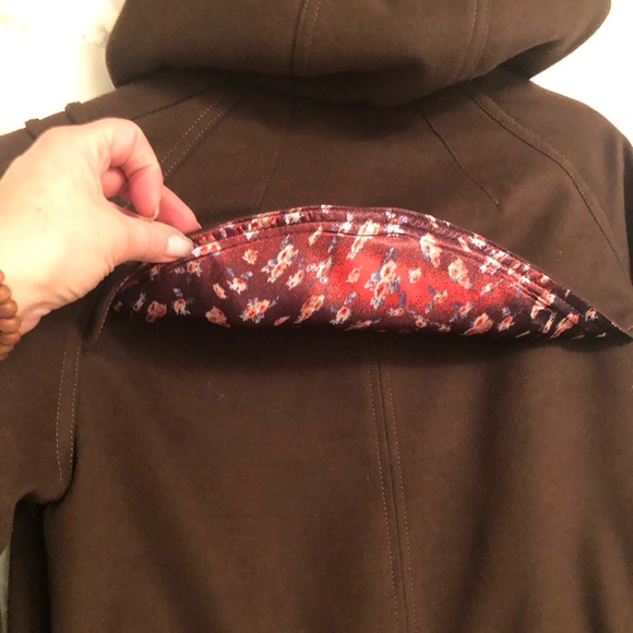 BCBG Generation Olive Coat, size Medium - Picture 9 of 14